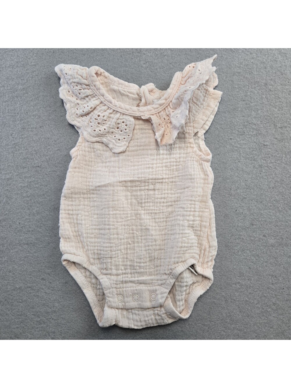 RZ by Rachel Zoe Baby Girl Gauze Romper 0-3 Months Blush Pink Eyelet Ruffle